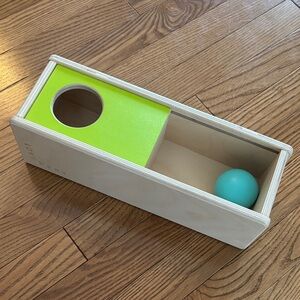 Lovevery Sliding Top Box